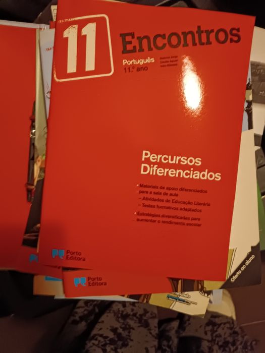 Livros escolares Novos 11°Ano