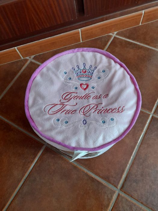 Puff decorativo das princesas da Disney