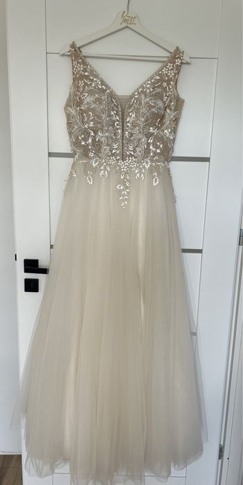 Suknia Ślubna literka ,,A” brzoskwiniowo brokatowy spód