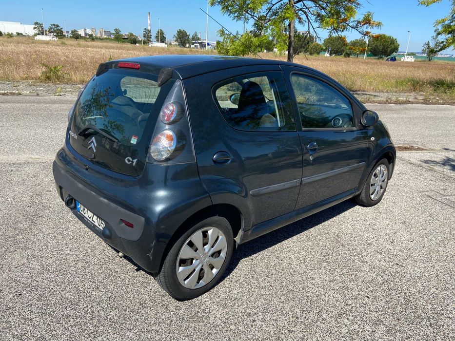 Citroën C1.