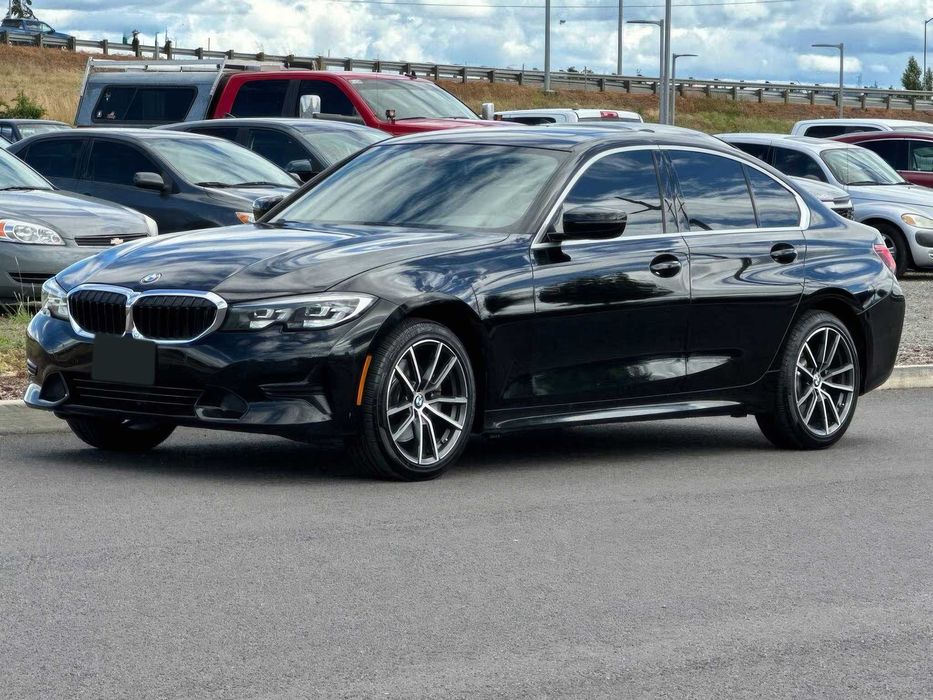 BMW 330Xi      2020
