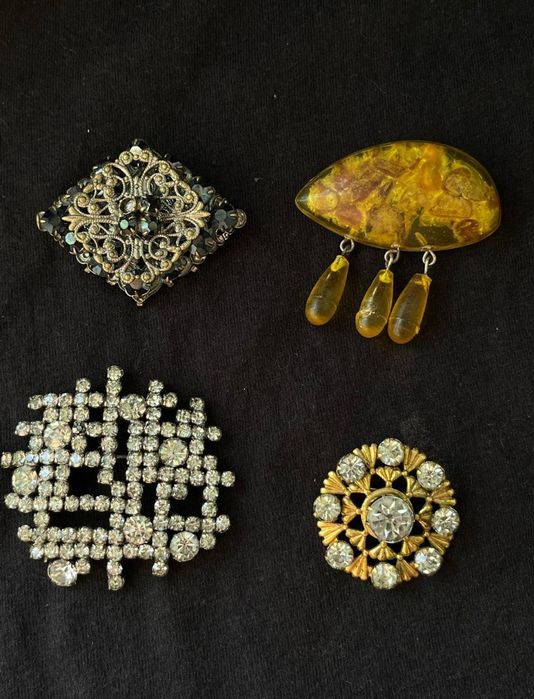 Старые брошки СССР