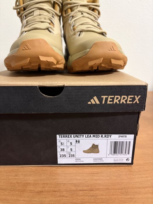 Новые ОРИГИНАЛ оригніал женские зимние ботинки черевики Adidas Terrex