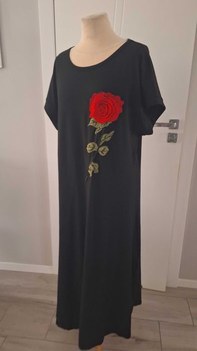 elegancka sukienka długa w roz52 / nowa