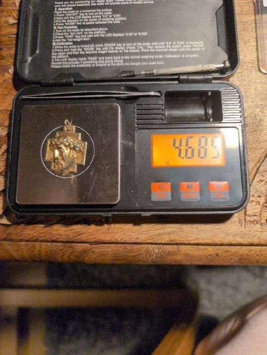 Złoty krzyż głowa Chrystusa złoto 14 k.