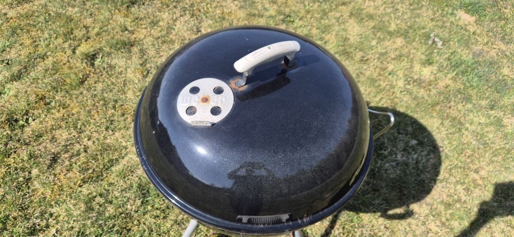Grill węglowy Weber kula