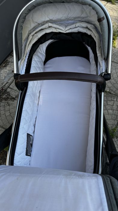 Продам універсальну коляску Carrello Aurora 2 в 1