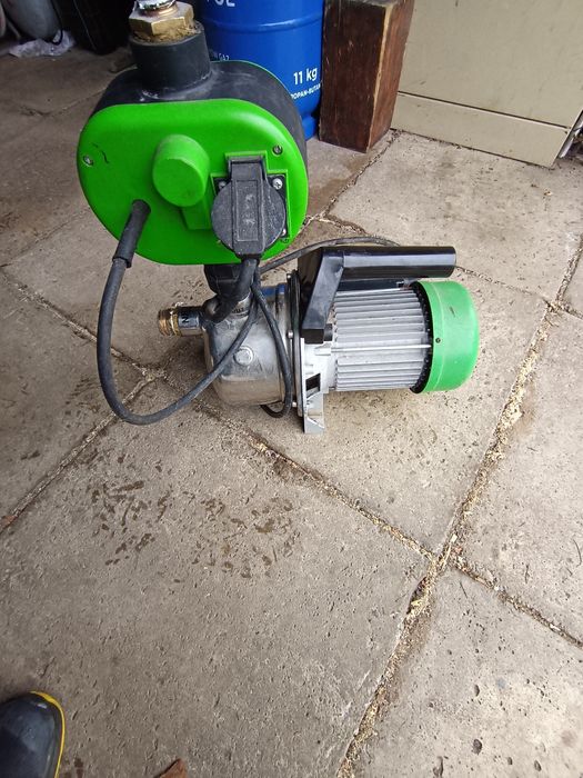 Pompa do wody z automatem