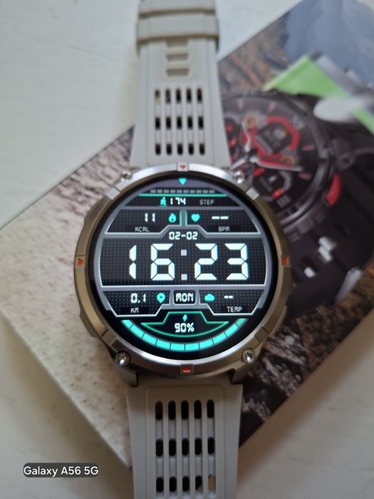 Новий смарт годинник.