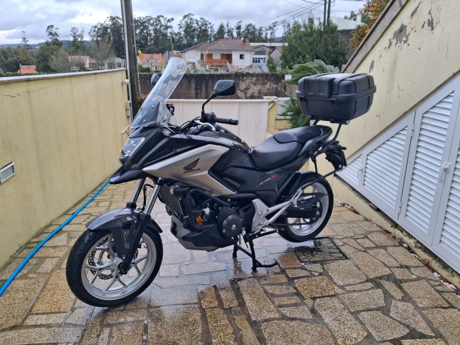 Honda nc 750 x negociável