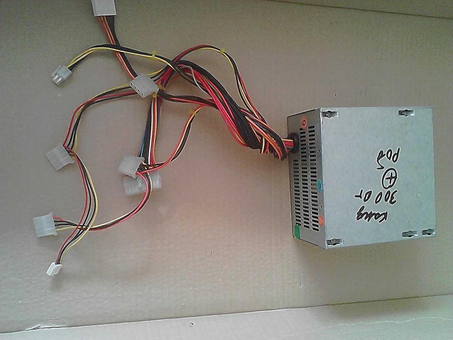 Блок живлення питания для компютера (сістемного блоку)