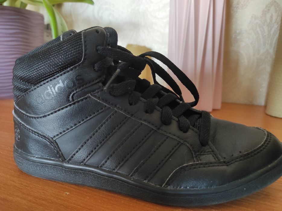 Дитячі кроси adidas