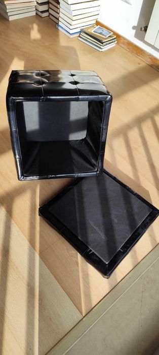 Puff quadrado com organização