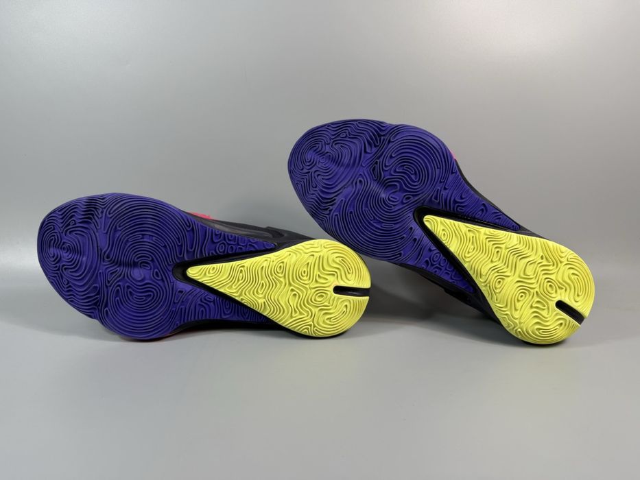 Баскетбольні кросівки Nike Zoom Freak 3 розмір 45.5 (по устілці 29.5 см)