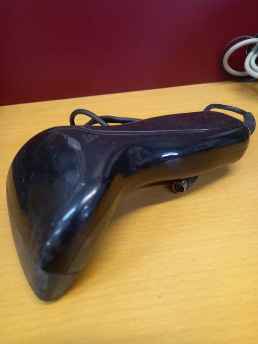 Visor, pistola infra vermelhos e gaveta