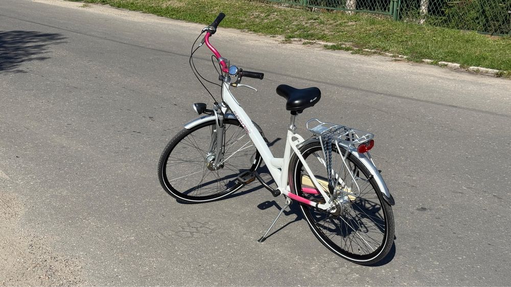 Rower damski sparta w bardzo dobrym stanie.