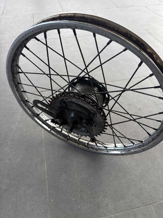 Cabeça do motor casal K276 e outras peças