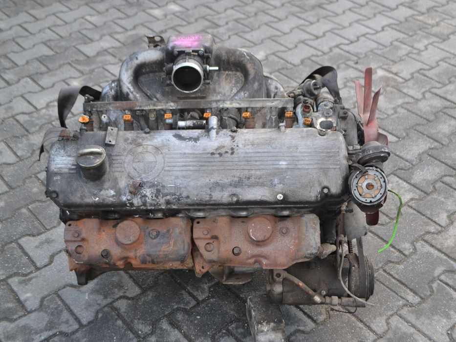 Silnik BMW E28 528i
