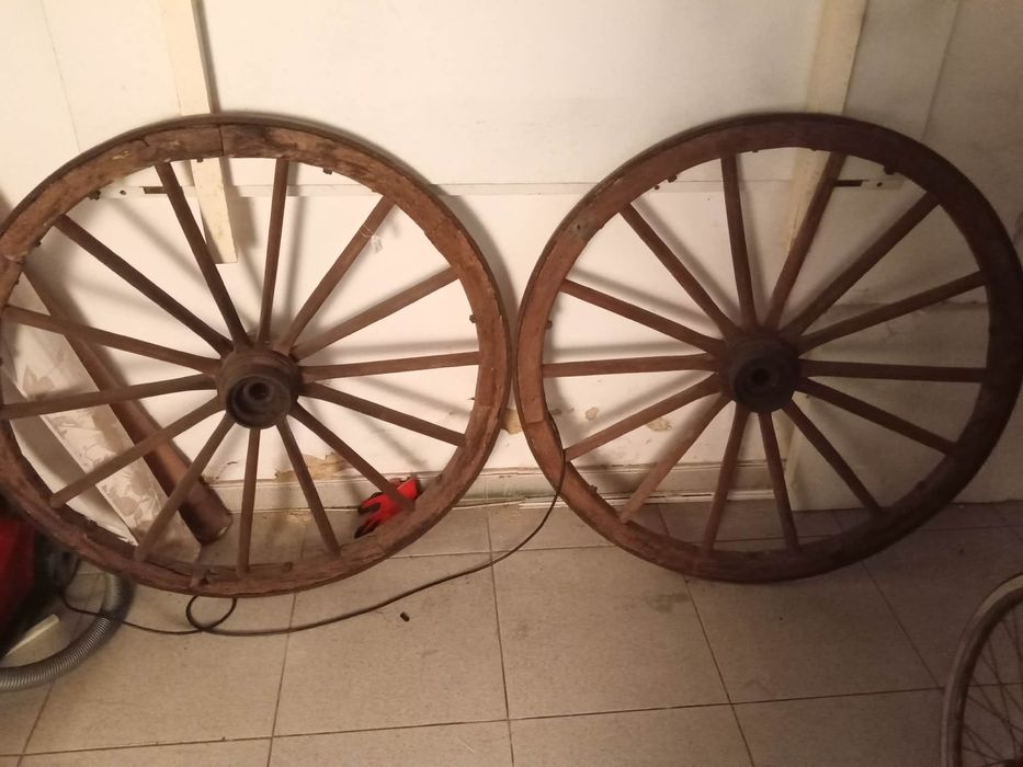 Rodas carroça antigas