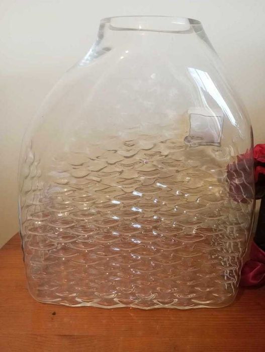 Modernist Vase64862211196161124