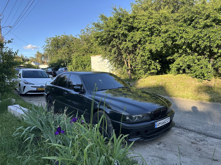 Продам bmw e39 535i