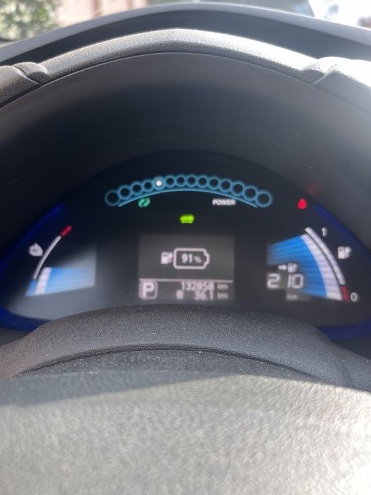 Продам Nissan Leaf 40квт