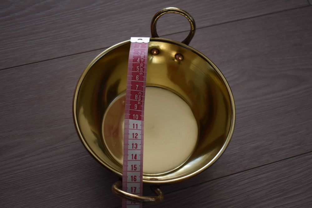 Tacho metálico de 18 cm