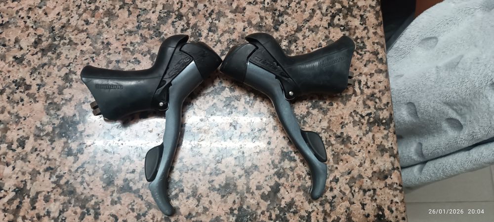 Manetes Shimano claris