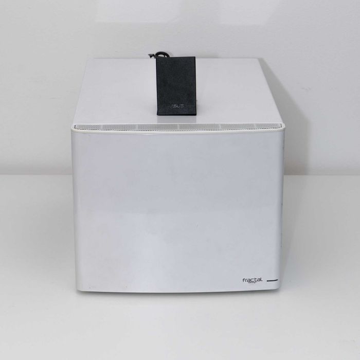 PC Mini-ITX | i5-6600K | 16GB RAM | SSD | Wi-Fi | Fractal Box Design