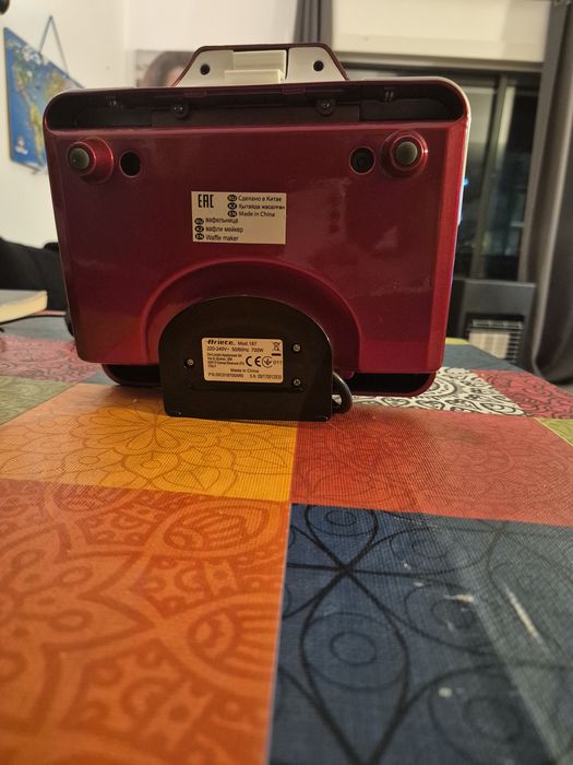 Máquina de Waffles Ariete Party Time Vermelha 700W