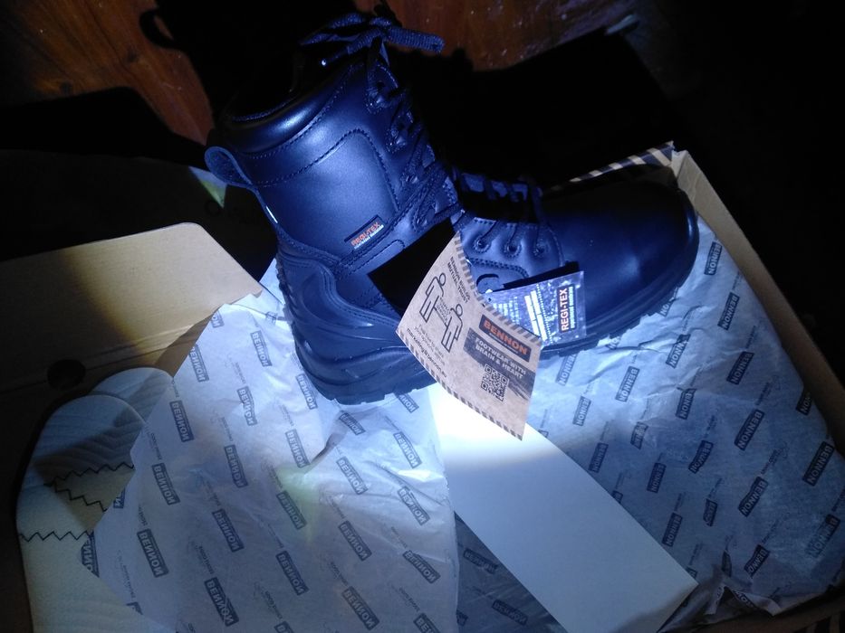 Sprzedam buty robocze