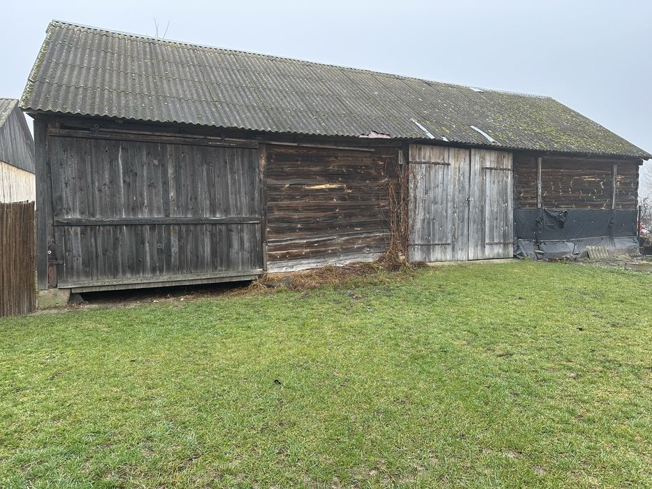 Stodoła do rozbiórki, stare deski, bale