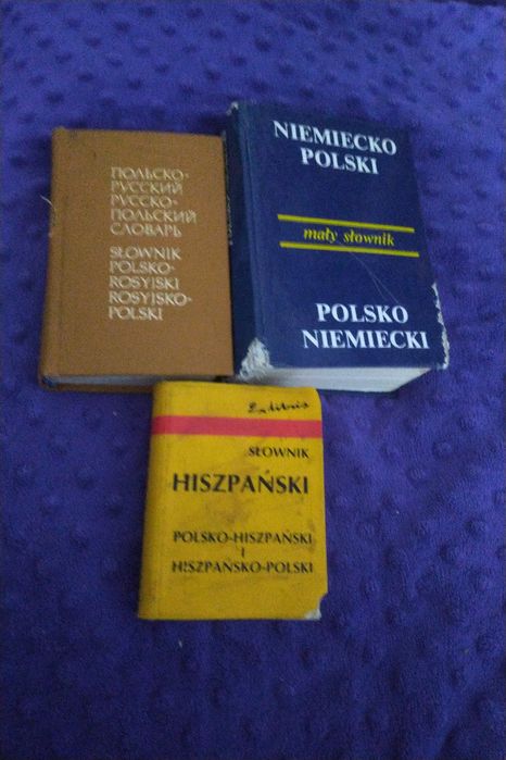 Komplet slownikow polsko- rosyjski hiszpański niemiecki