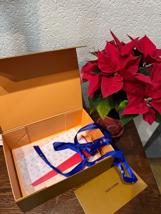 Коробка Louis Vuitton n2