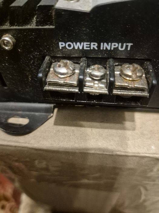 Продам усилитель колонок для магнитофона