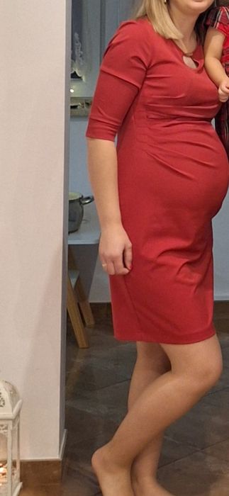 Czerwona sukienka ciążowa M