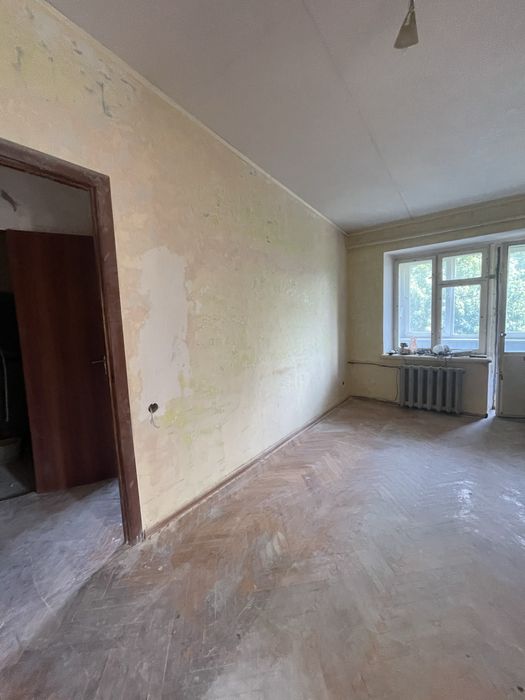 2х кімнатна в стадіі ремонту