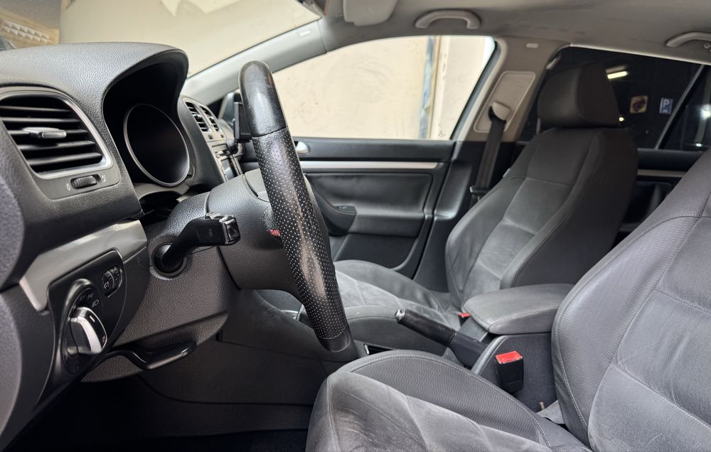 VW Golf VI Variant 1.6 Tdi - Highline - Nacional