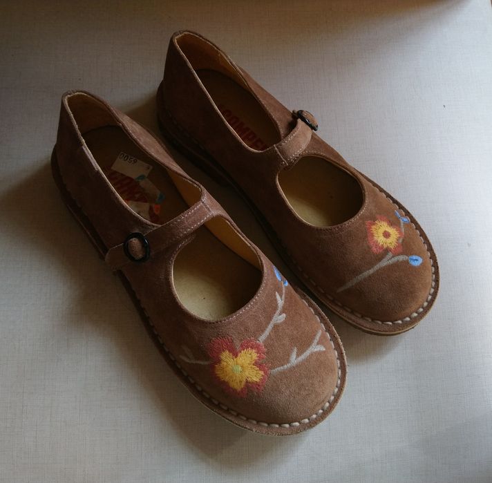 Sapatos CAMPER - Novos - 39