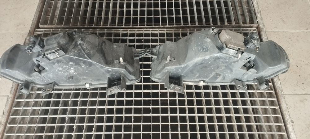 Передні фари лампи Renault Master