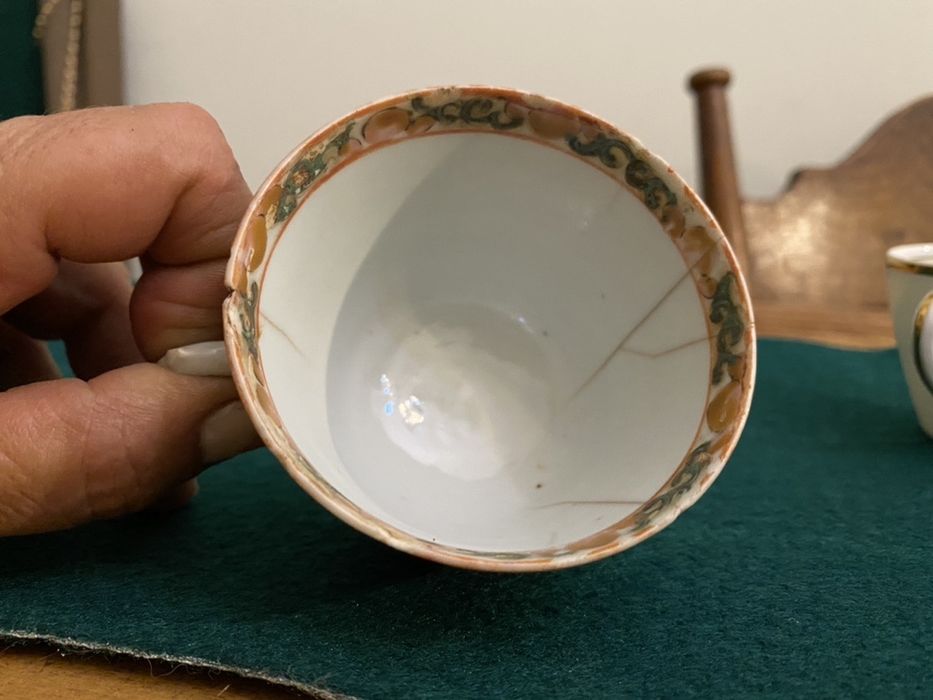 Varias chavenas antigas