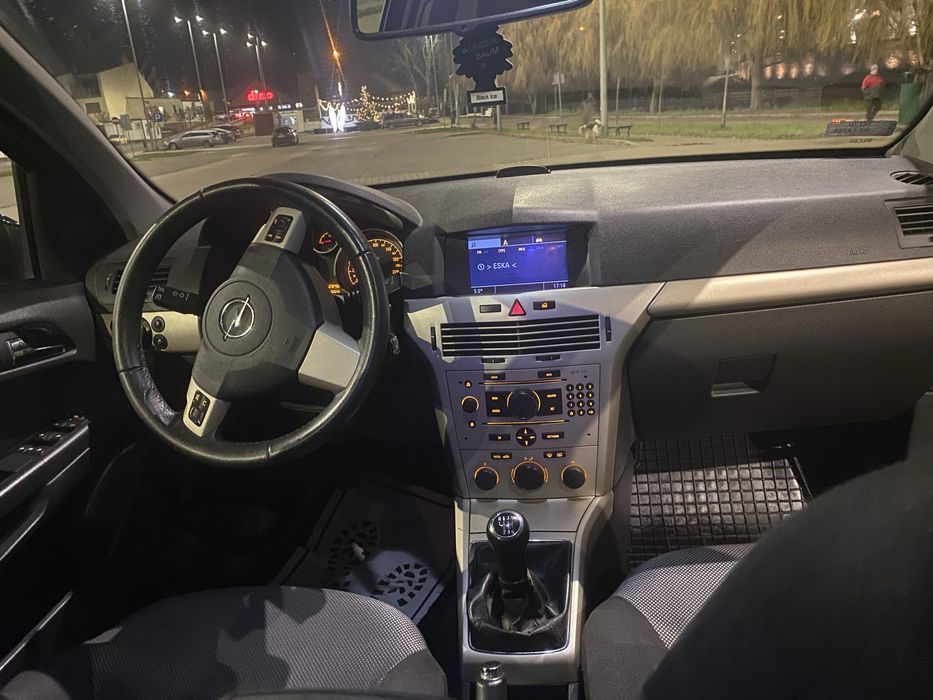 Opel Astra h 1.7cdti