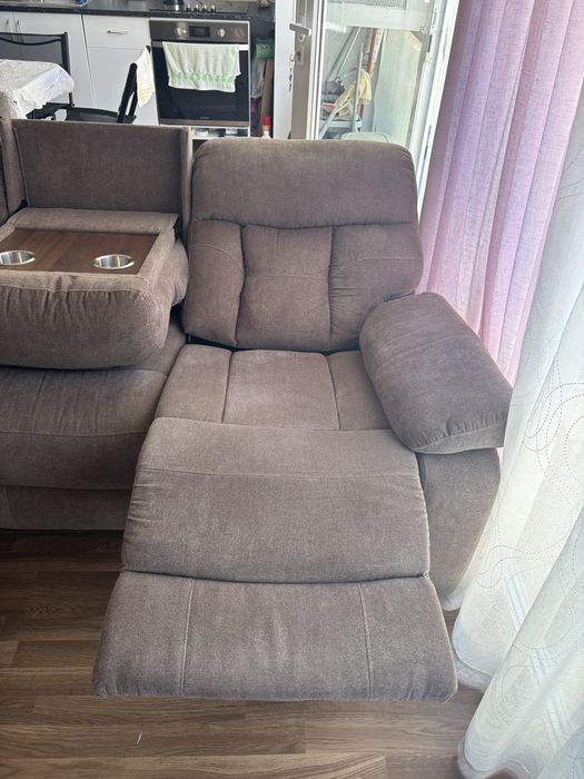 Sofá 3 lugares confortável