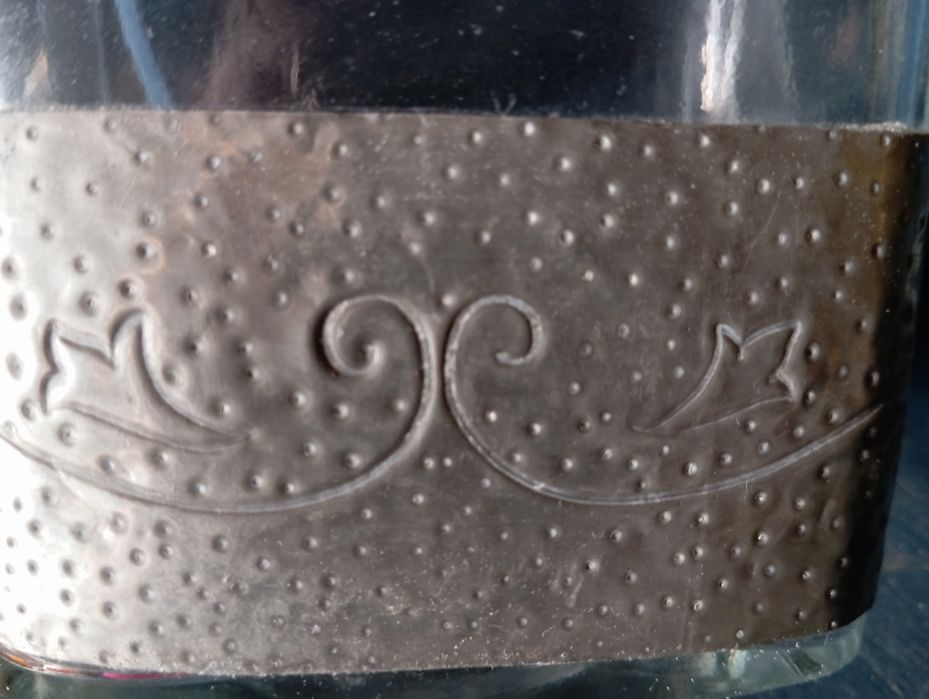 Garrafa de whisky com 2 copos***Novo Preço***