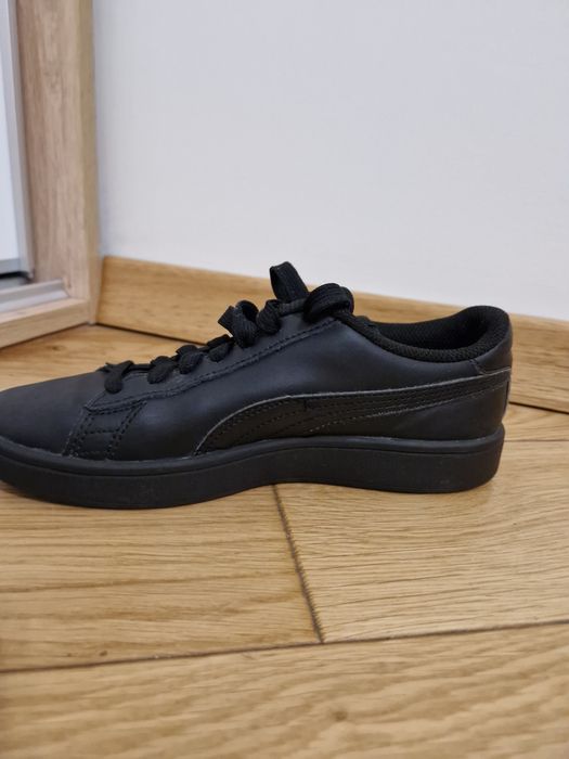Puma smach v2 L Jr czarne rozmiar 36