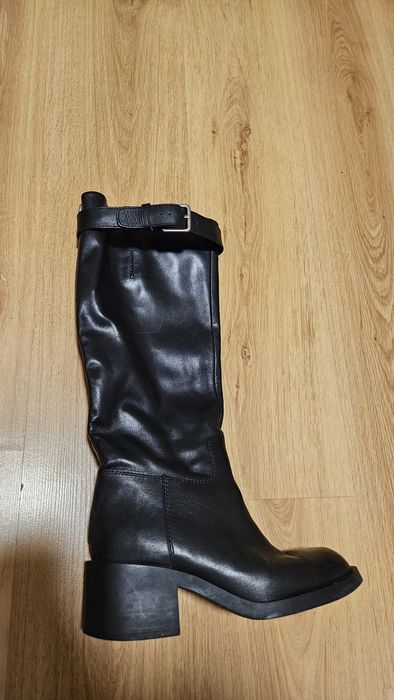 Чоботи шкіряні жіночі