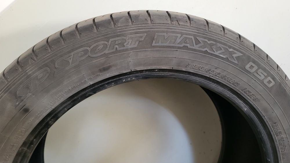 Opony DUNLOP 235/55 R20 KOMPLET