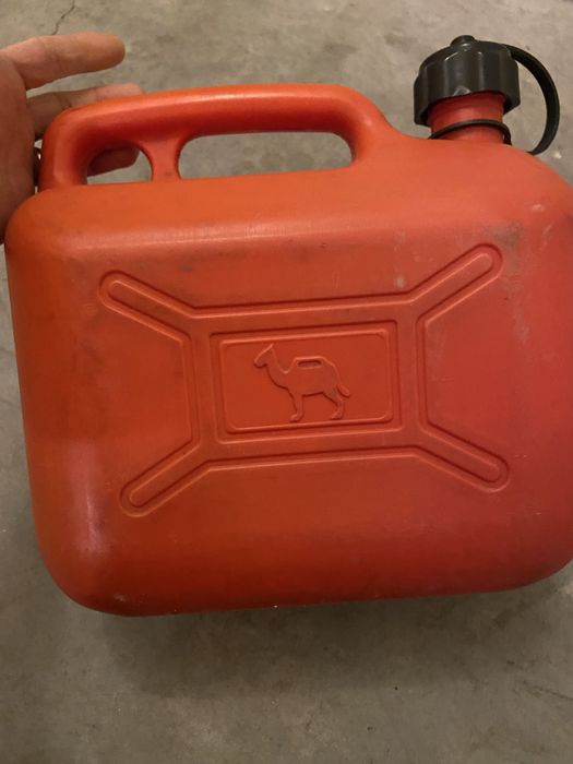 Bilha de 5 litros para transportar combustivel