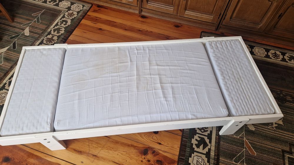 Łóżko dziecięce składane