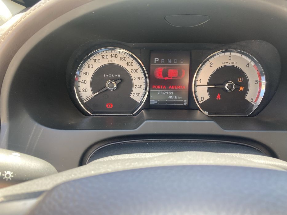 Jaguar XF 2.7 D V6 Luxury